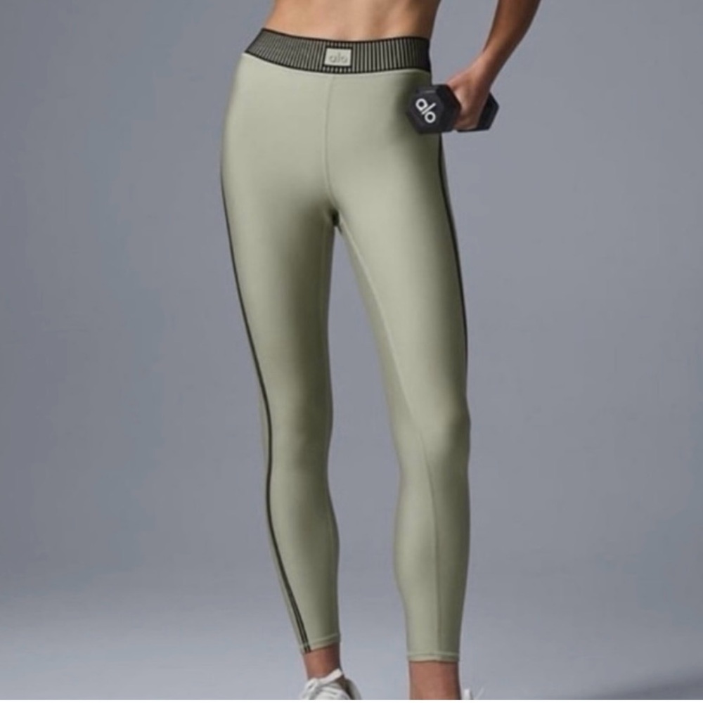 Alo line up limestone High-Waisted Leggings